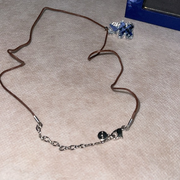 Swarovski glass mirror teddy bear necklace brand new has original box 18” long - Picture 7 of 8